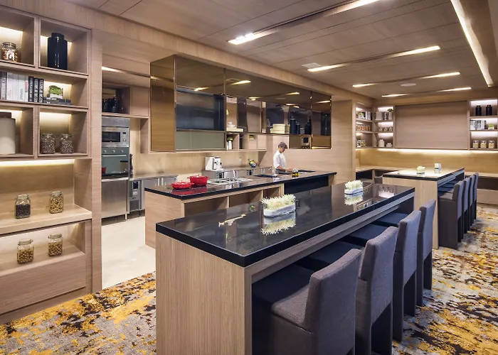 Solitaire Bangkok Sukhumvit 11